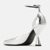 DOLLY SILVER